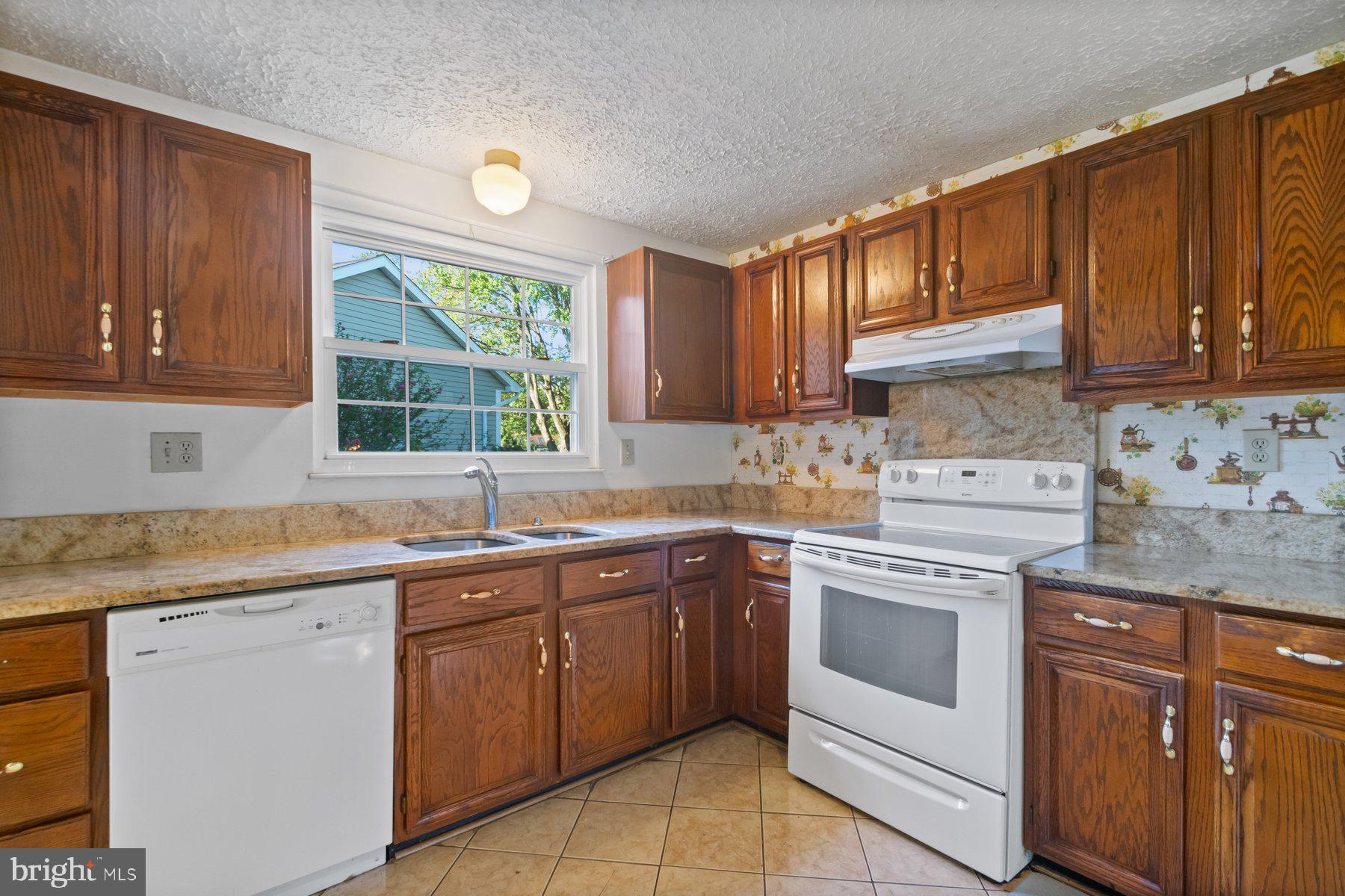 ACADEMY ACRES - Residential