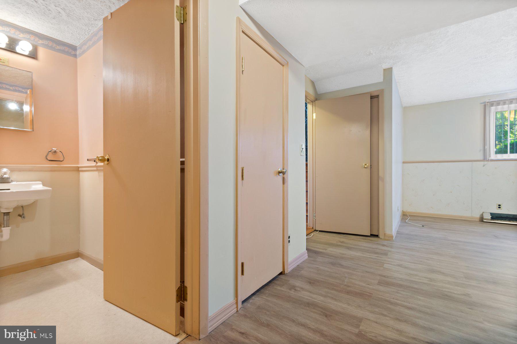 ACADEMY ACRES - Residential