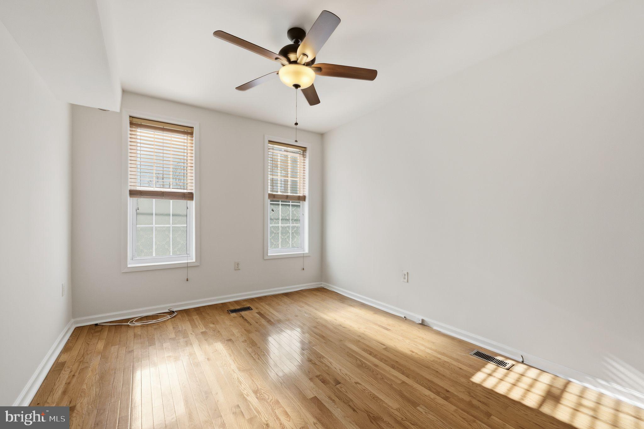 ROXBOROUGH - Residential Lease