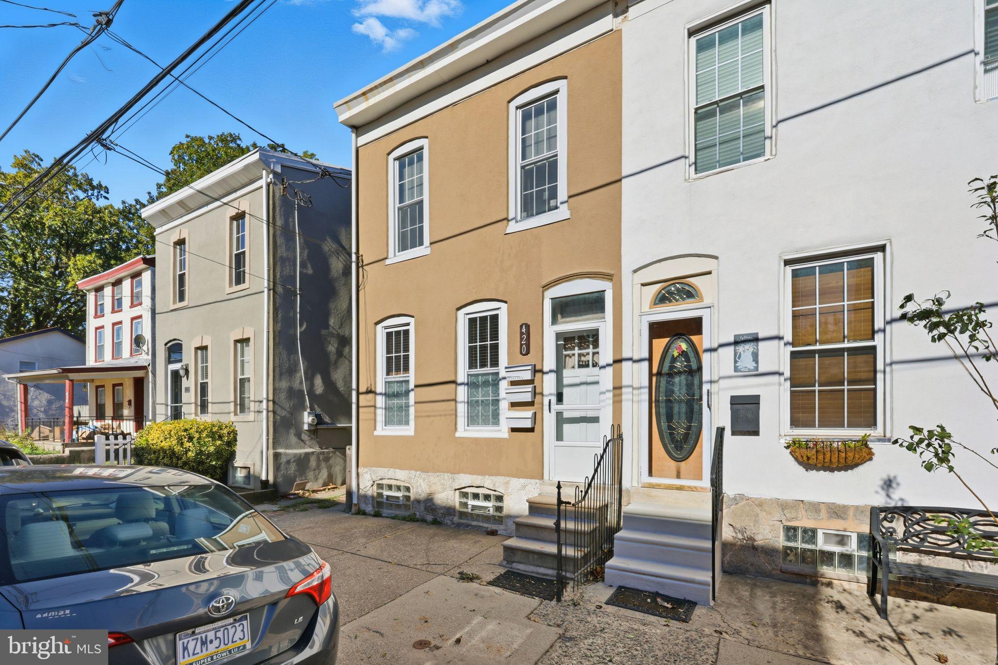 ROXBOROUGH - Residential Lease