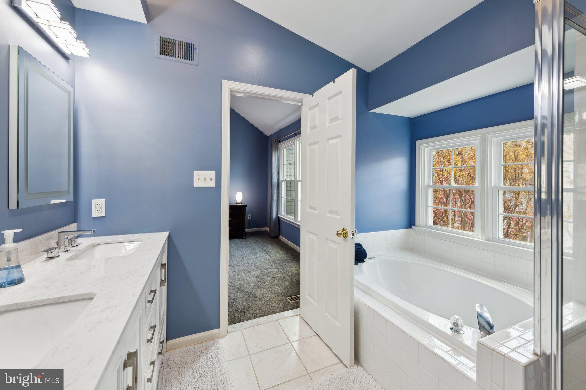 THE MEWS - Residential