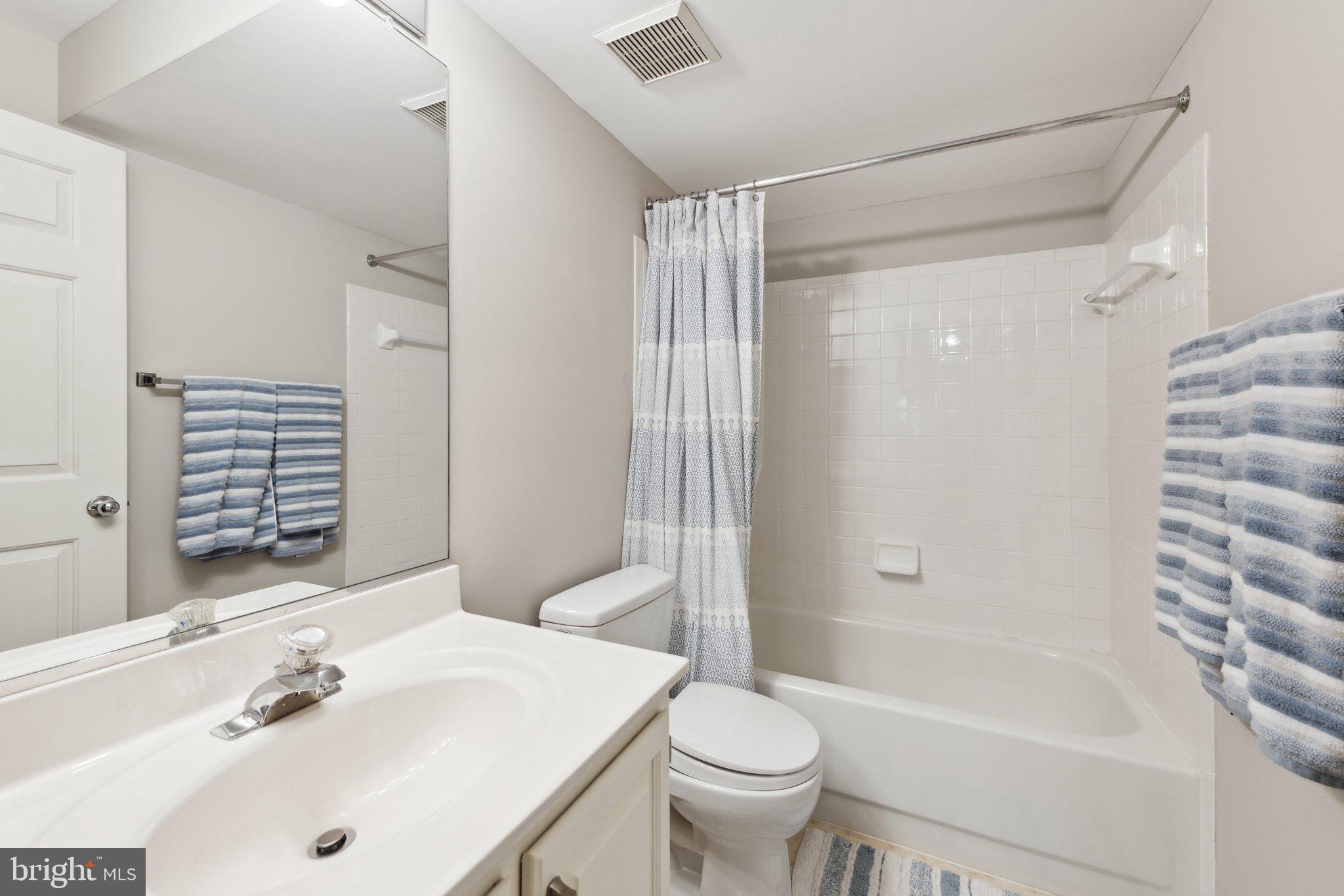 THE MEWS - Residential