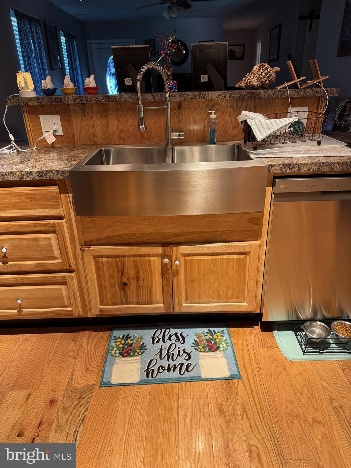 ELIZABETH STATION - Residential