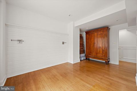 listing image 50
