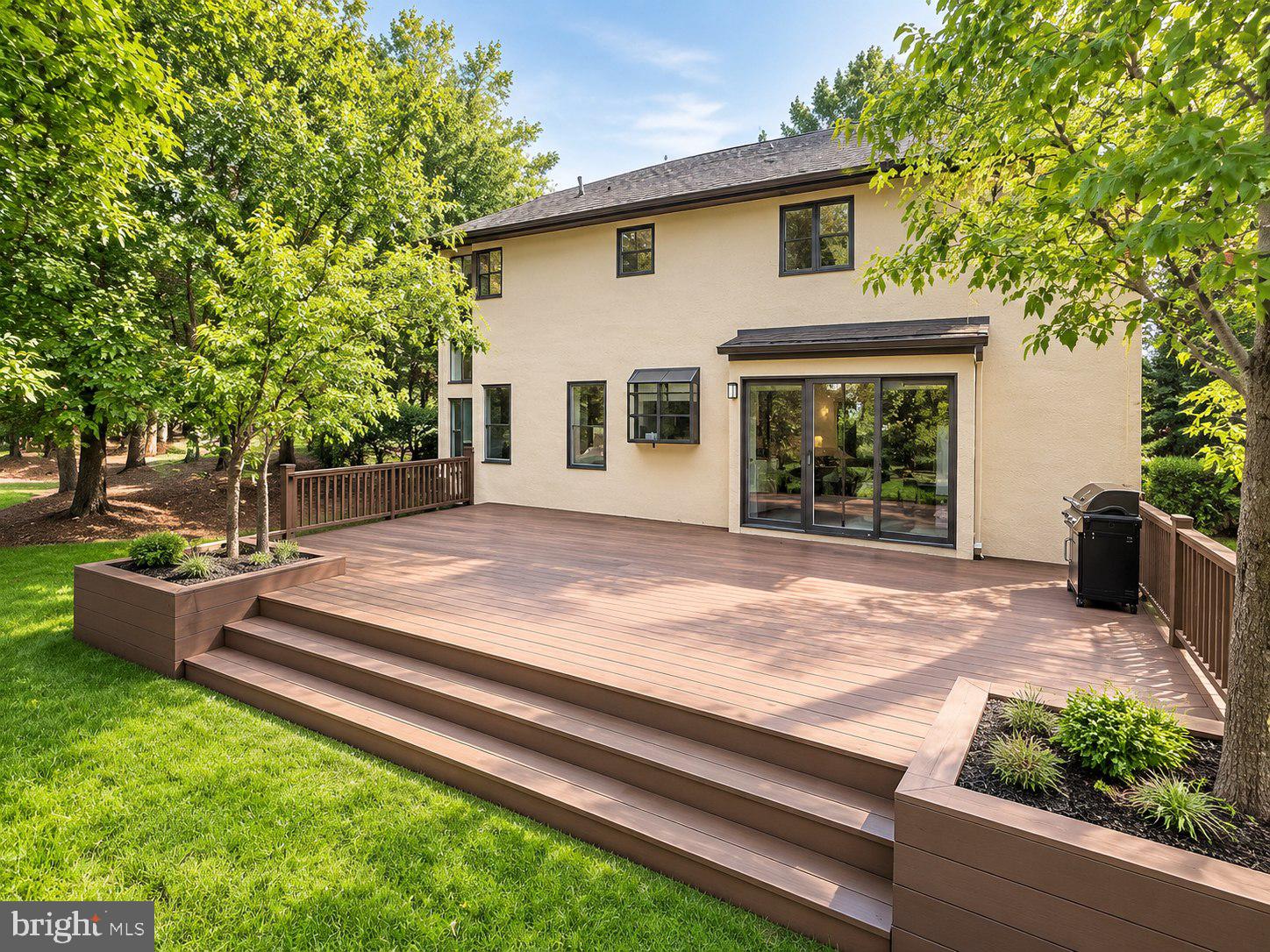 511 SAYRE DRIVE