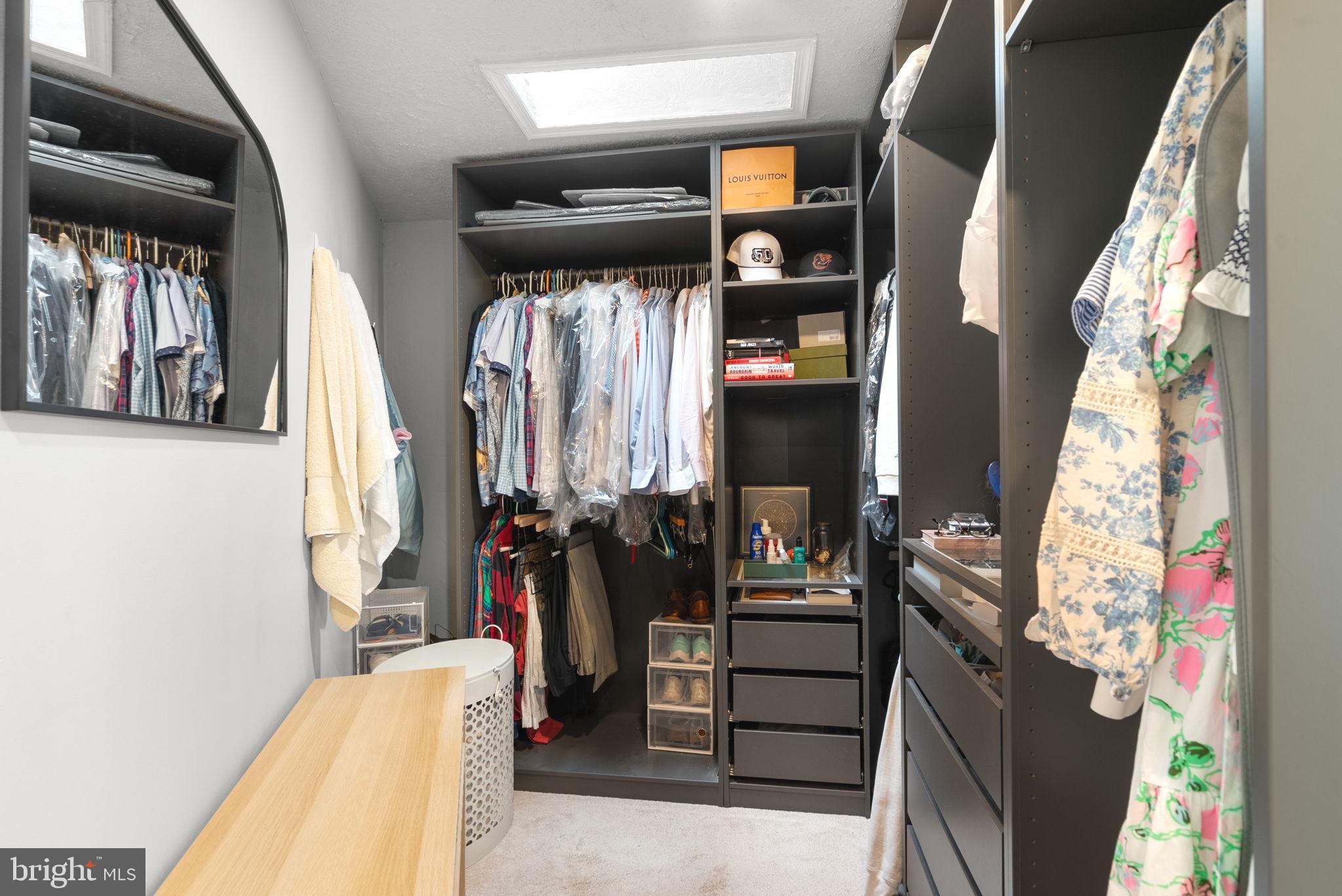 CONNECTICUT GARDENS - Residential