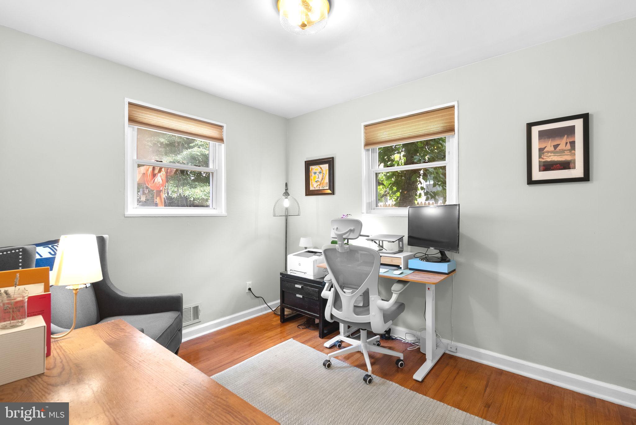 CONNECTICUT GARDENS - Residential