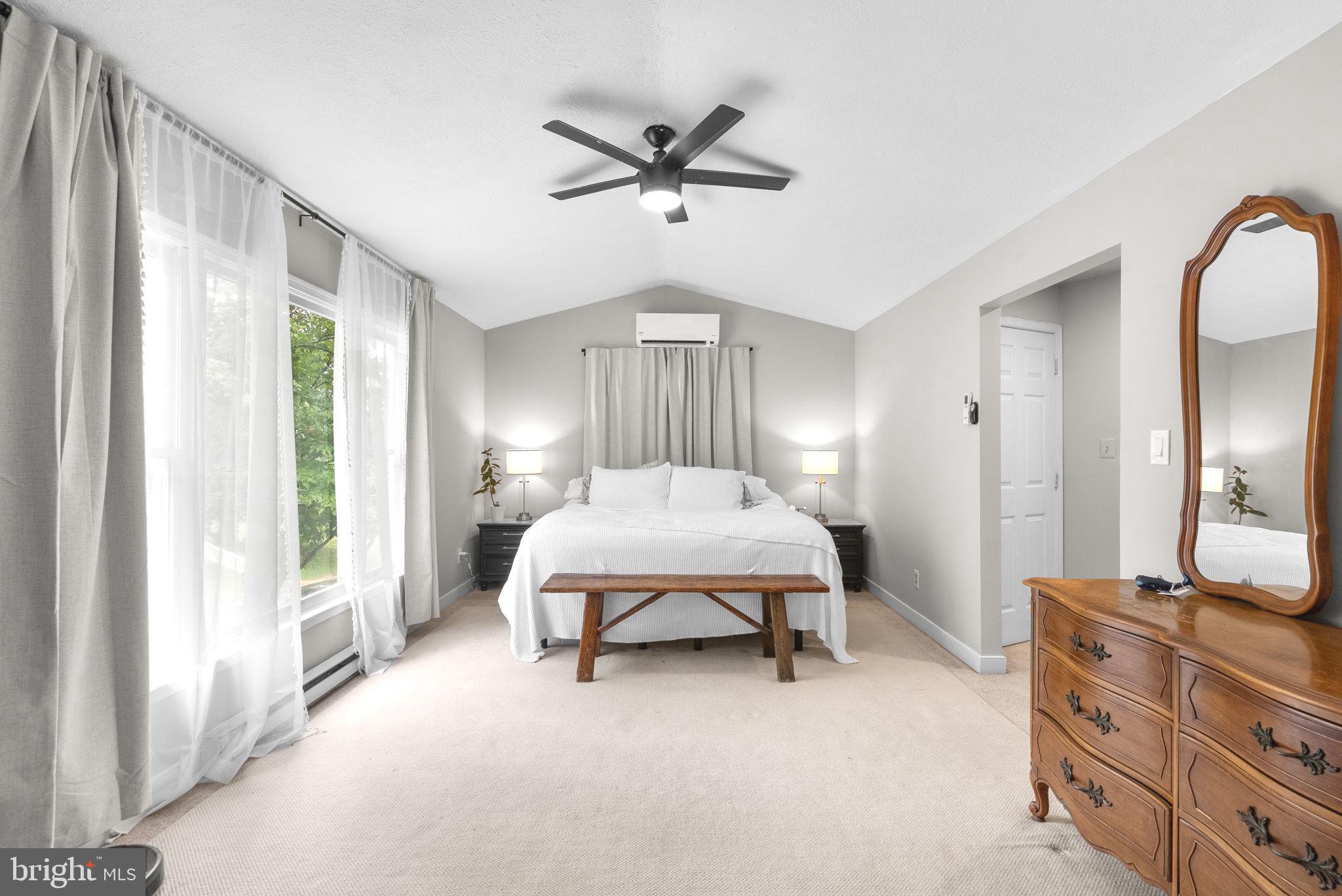 CONNECTICUT GARDENS - Residential