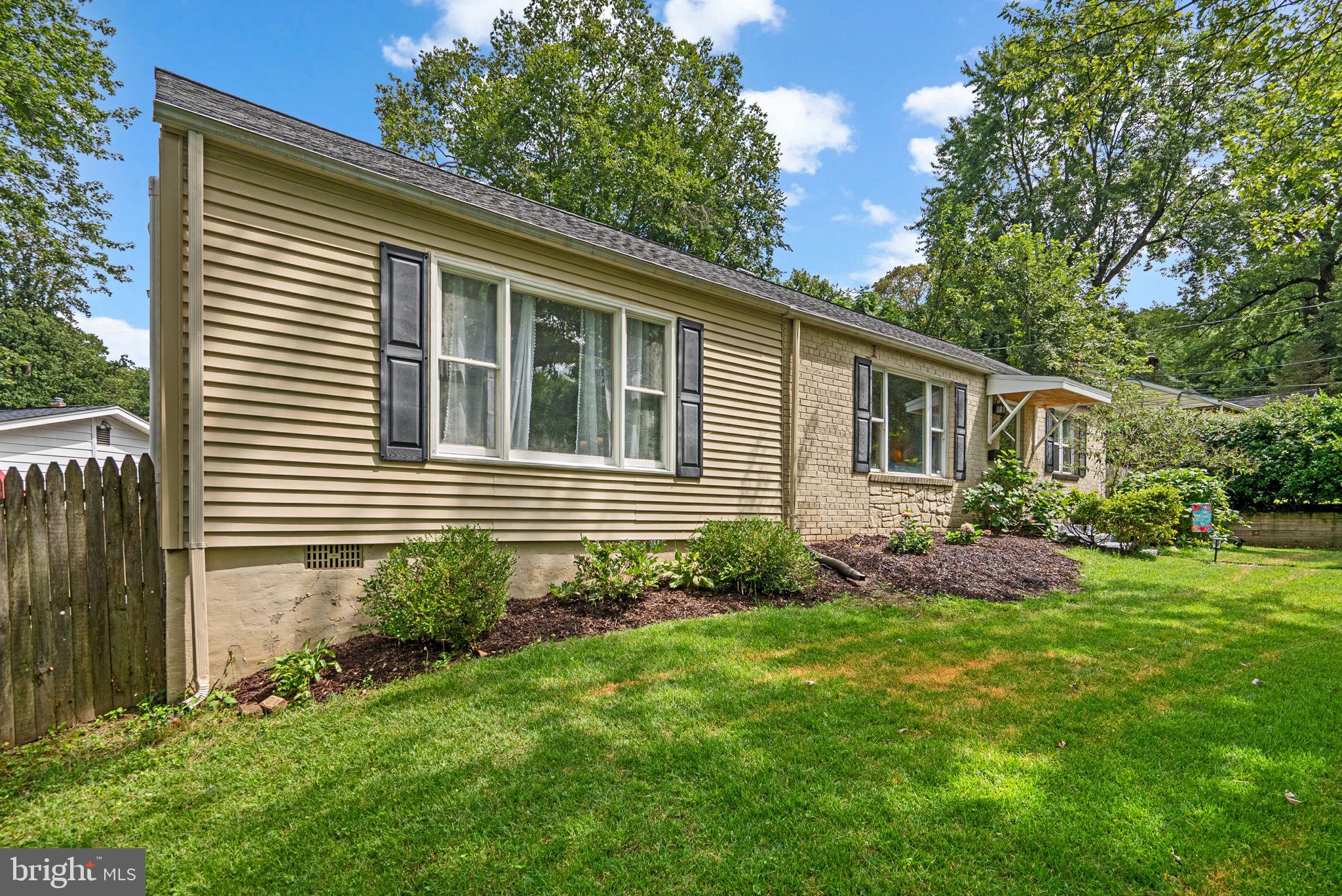 CONNECTICUT GARDENS - Residential