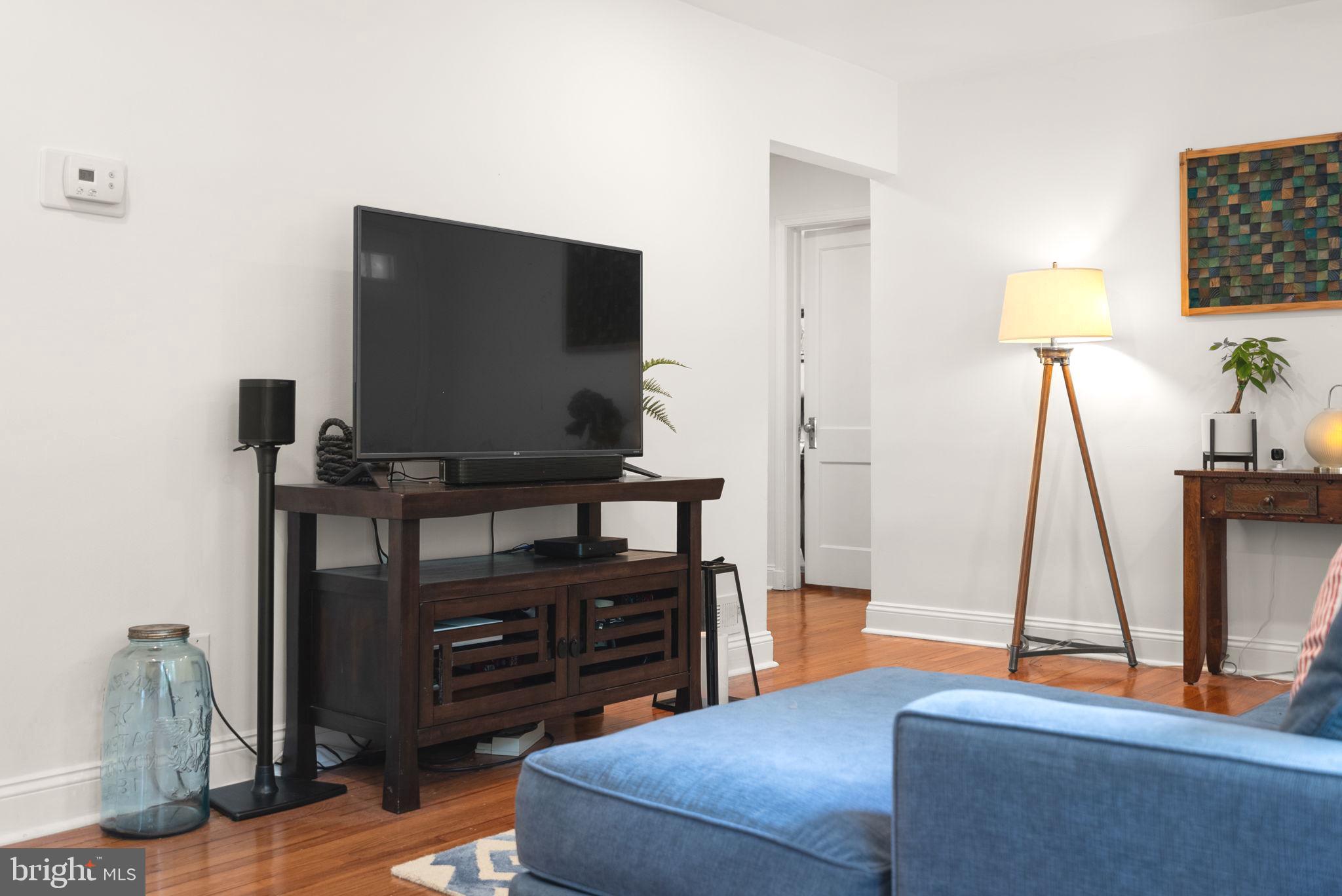 CONNECTICUT GARDENS - Residential