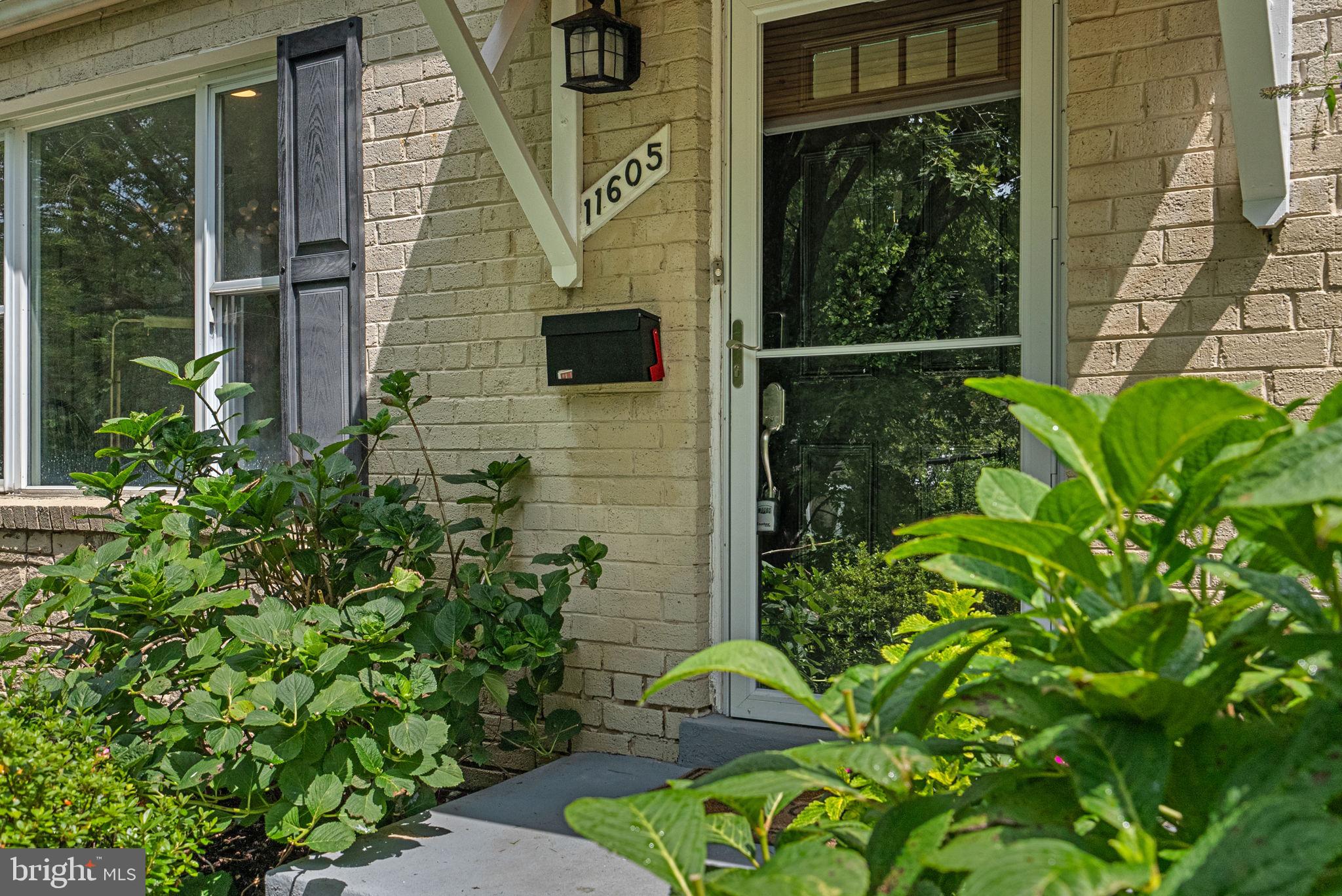 CONNECTICUT GARDENS - Residential