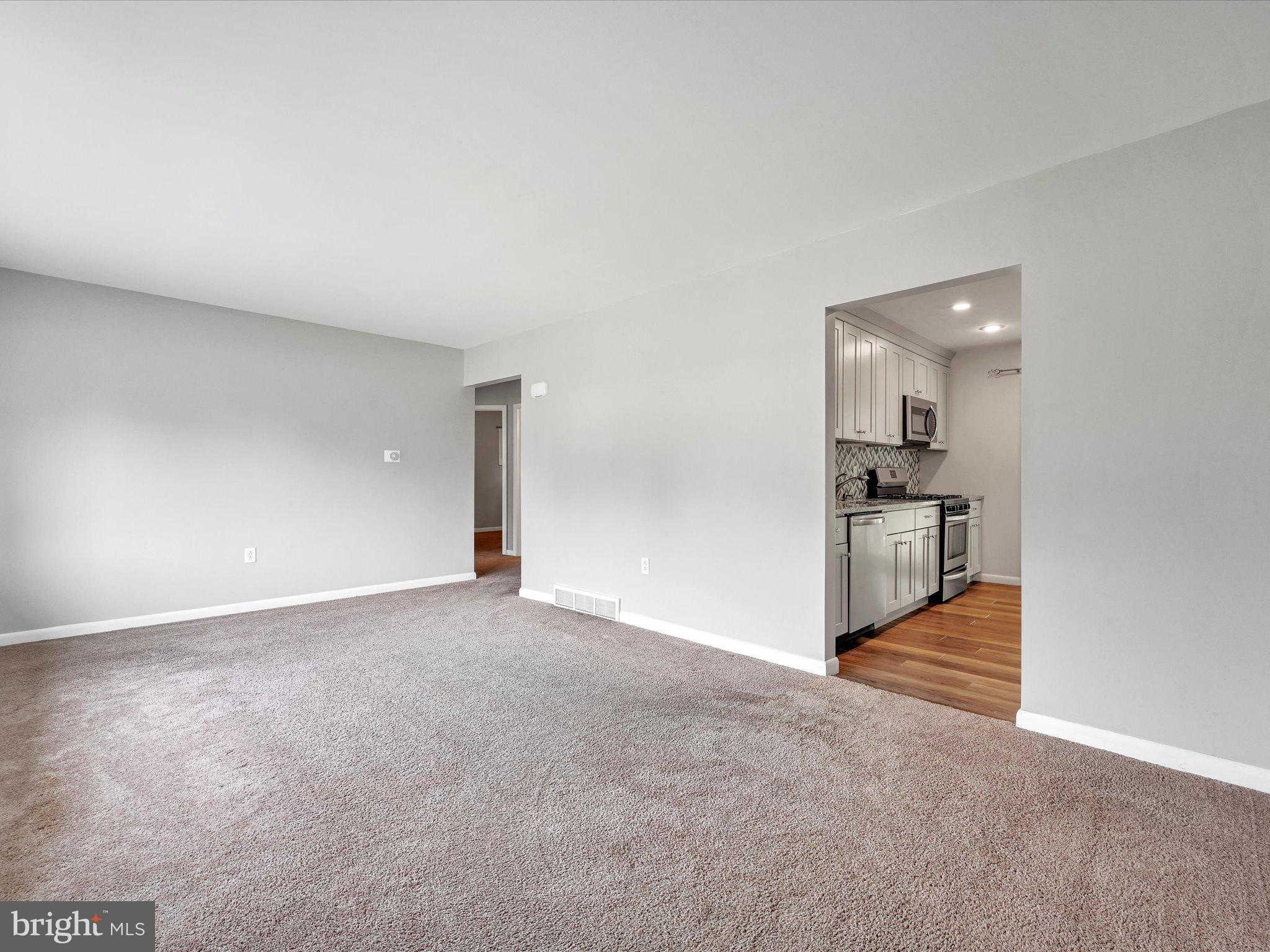 MANOR RIDGE - Residential