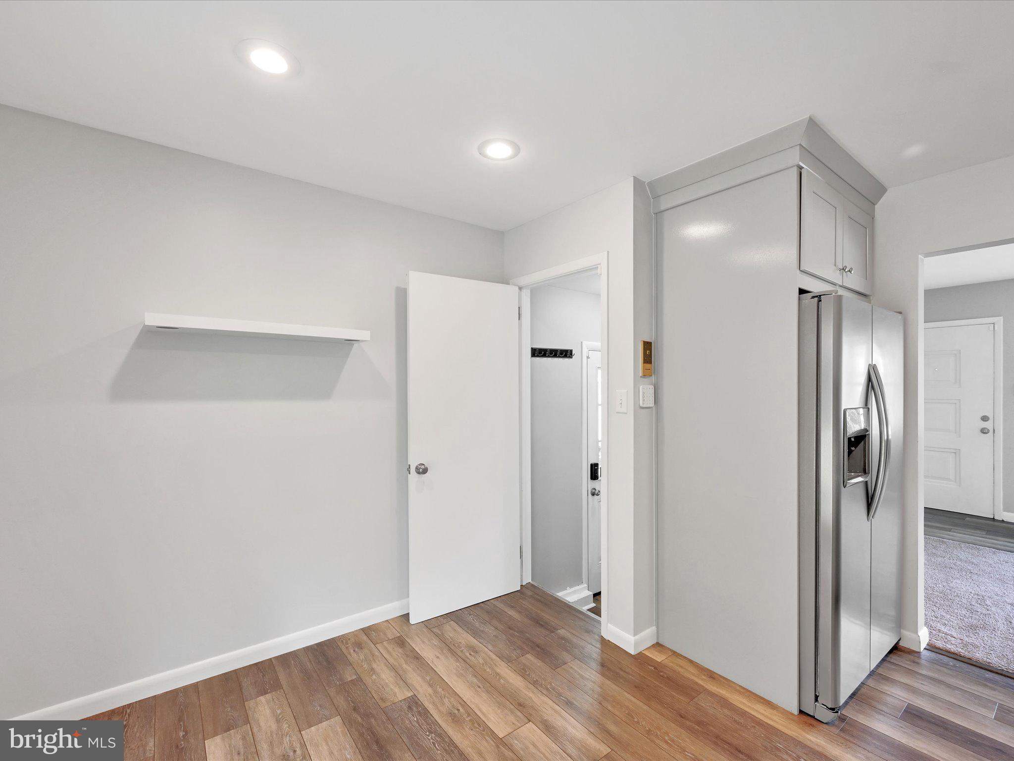 MANOR RIDGE - Residential