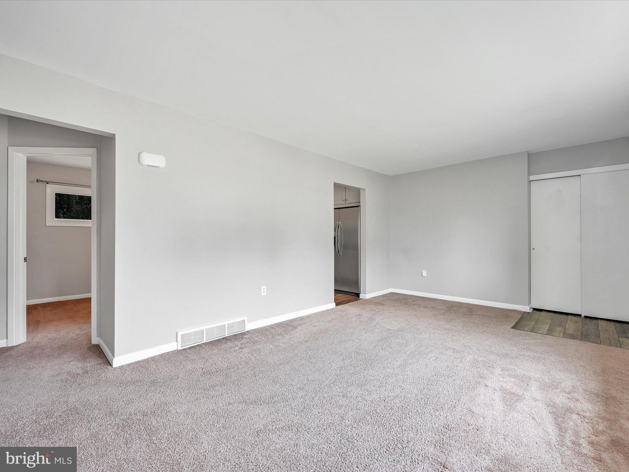 MANOR RIDGE - Residential