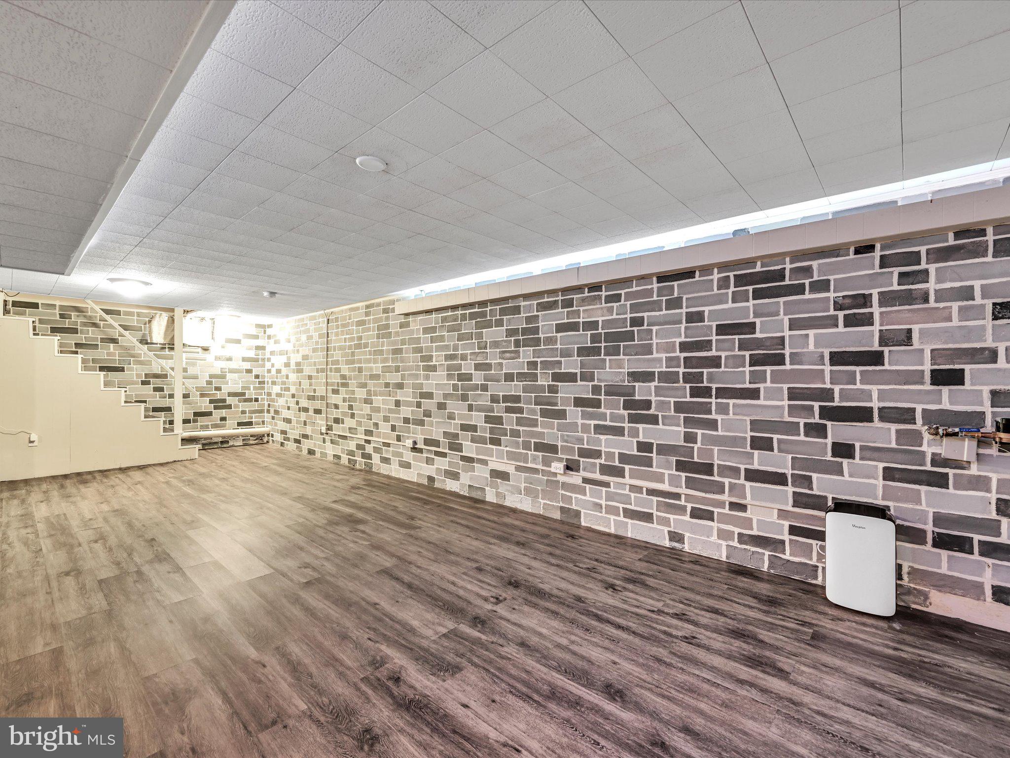 MANOR RIDGE - Residential