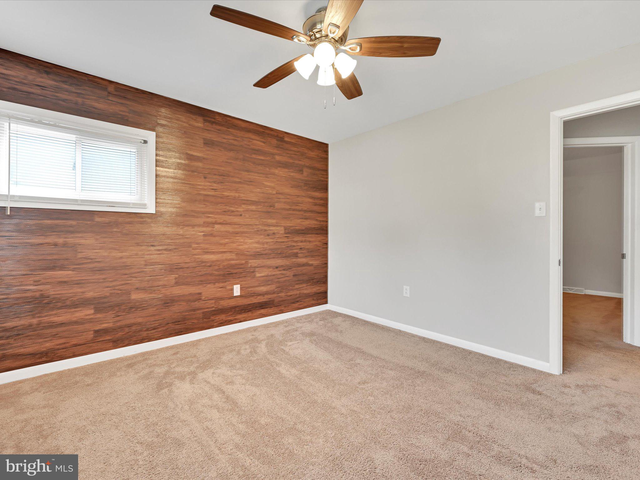 MANOR RIDGE - Residential