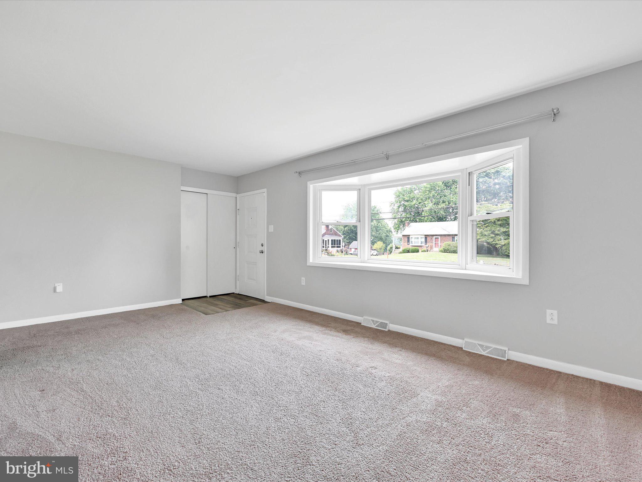 MANOR RIDGE - Residential