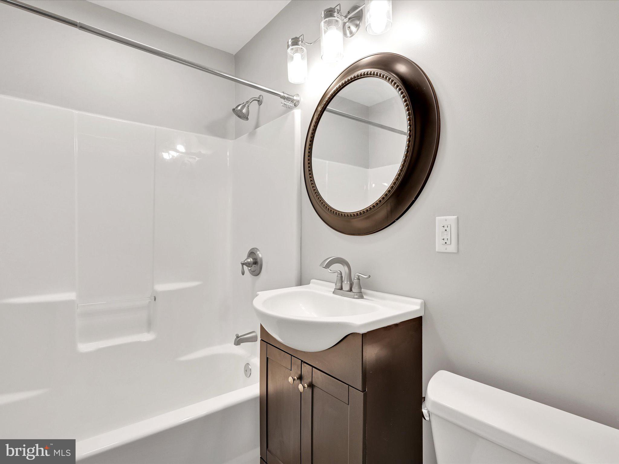 MANOR RIDGE - Residential