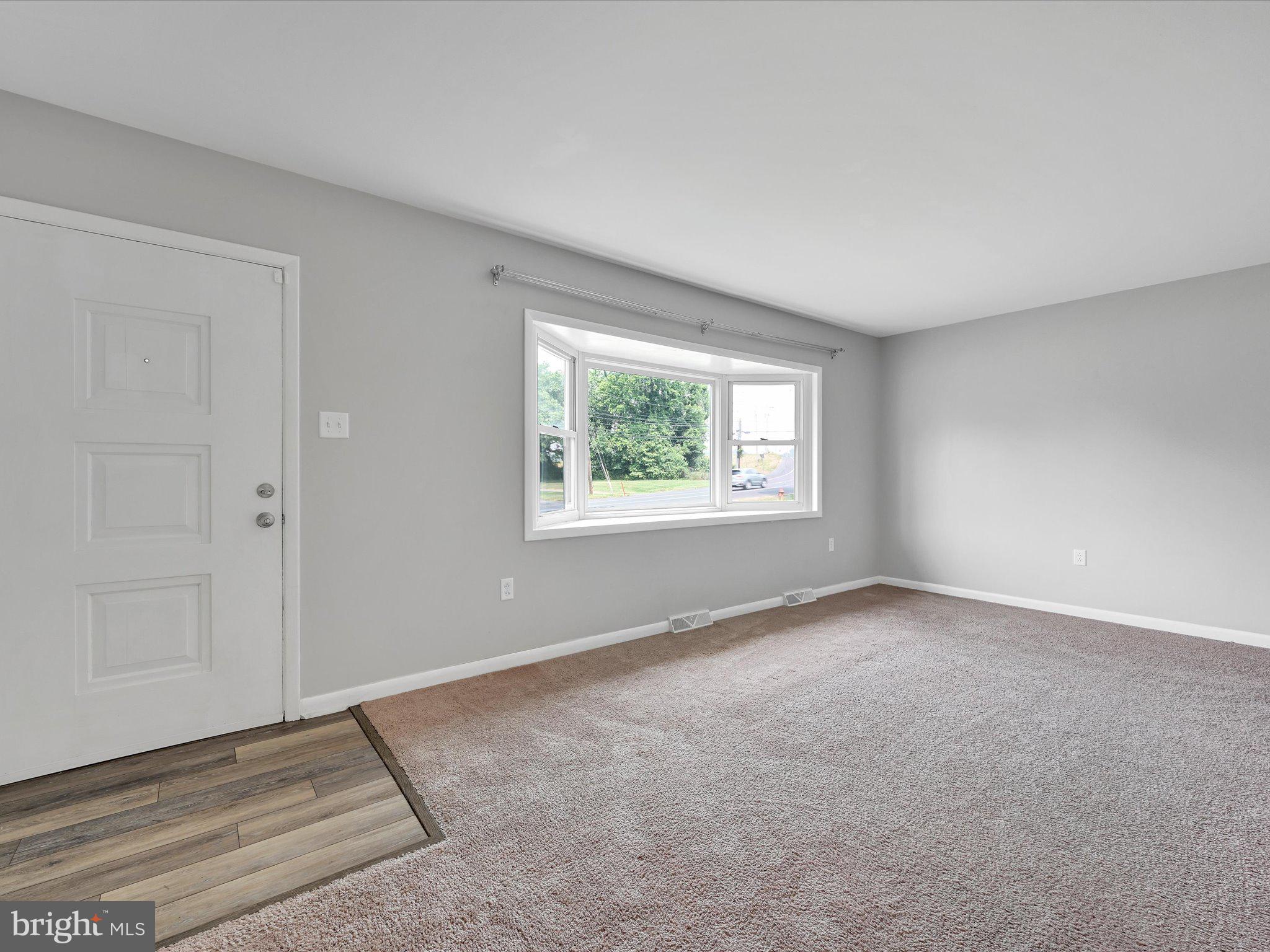 MANOR RIDGE - Residential