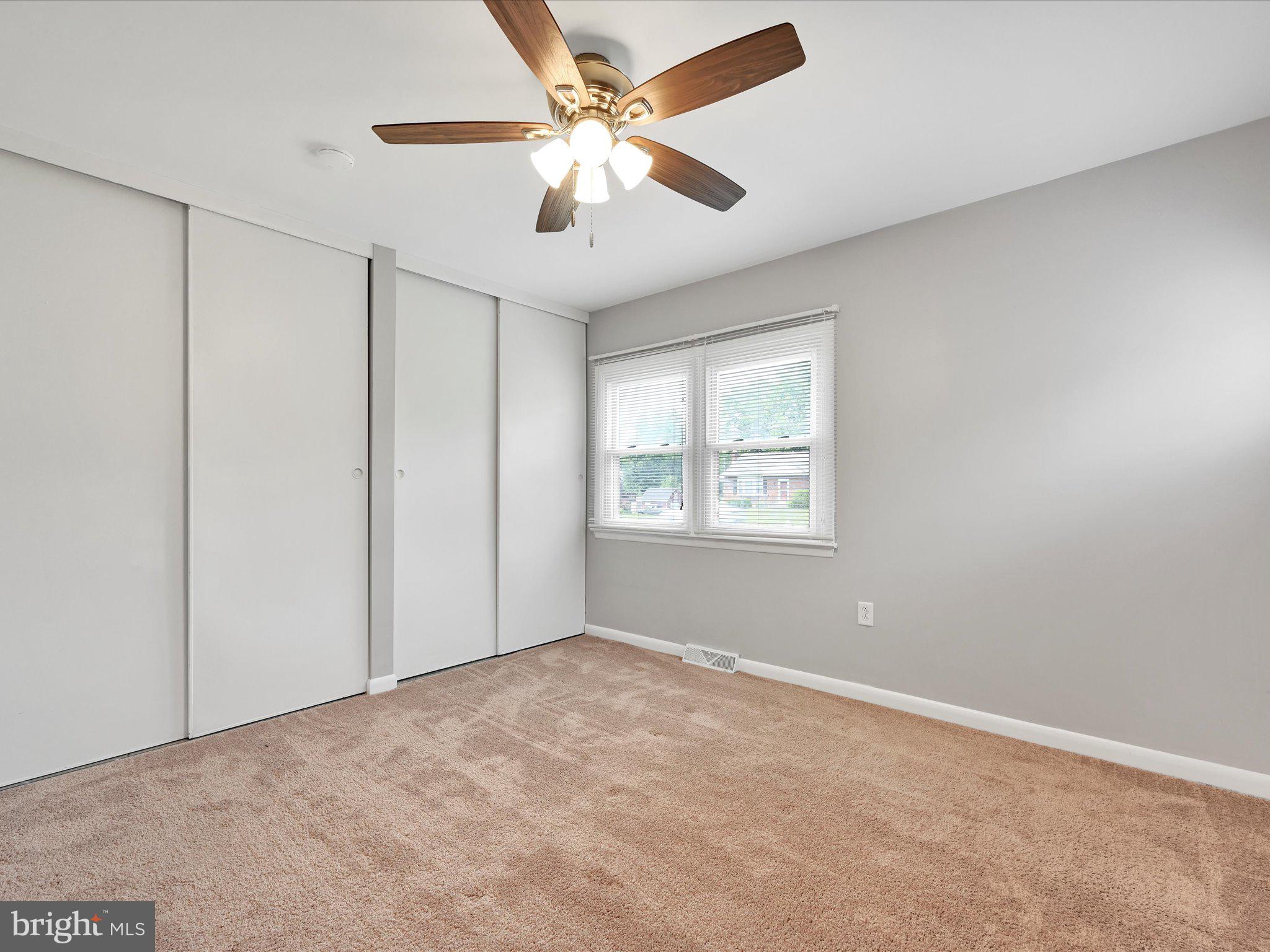 MANOR RIDGE - Residential