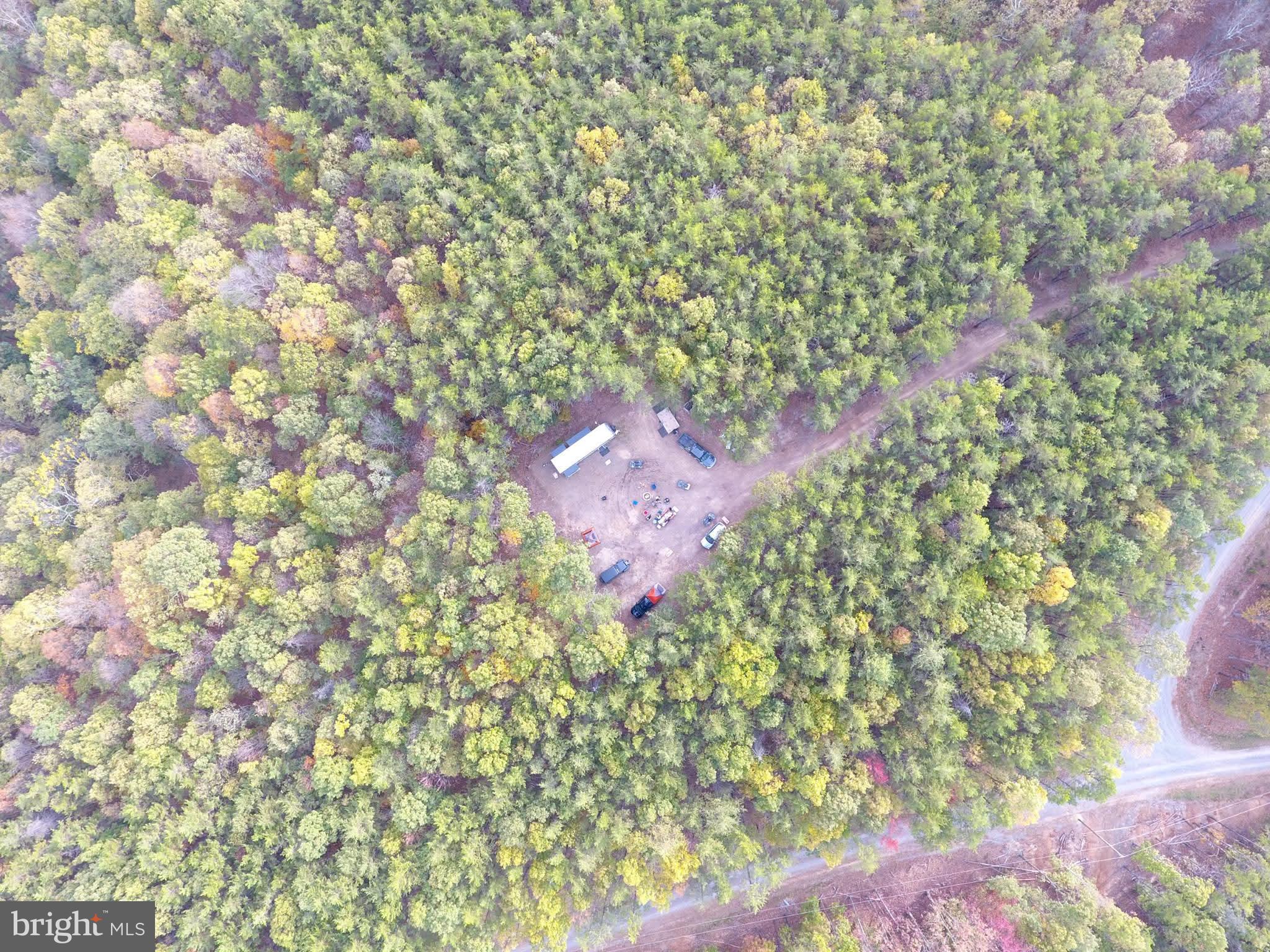 BLUFFS ON THE POTOMAC - Land