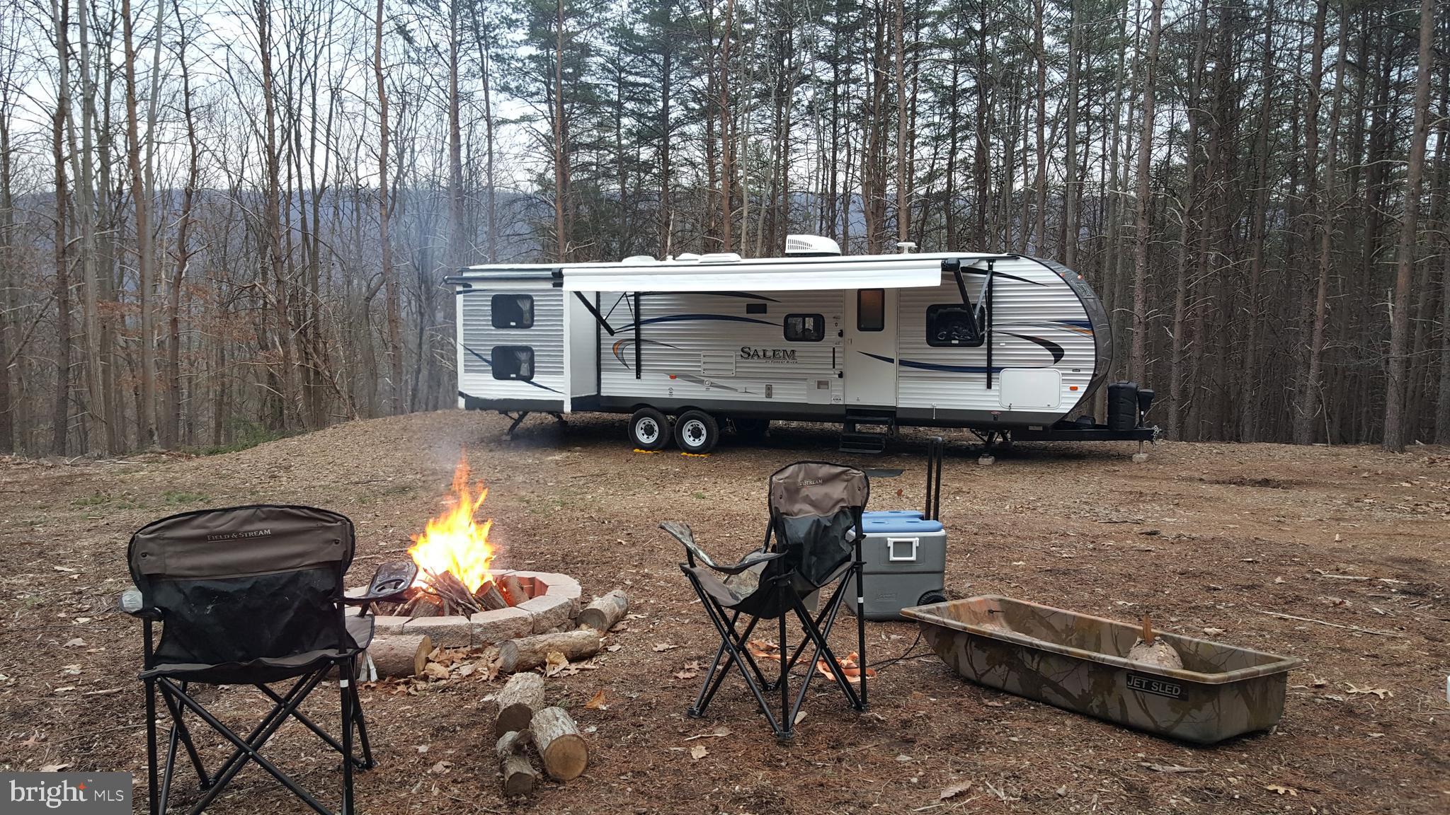BLUFFS ON THE POTOMAC - Land
