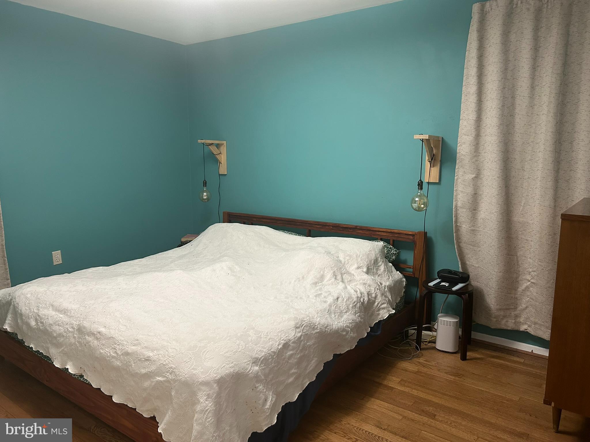 FAIRFAX HOMES - Residential Lease