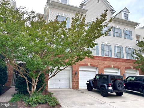 8980 HARROVER PLACE 80B LORTON VA 22079