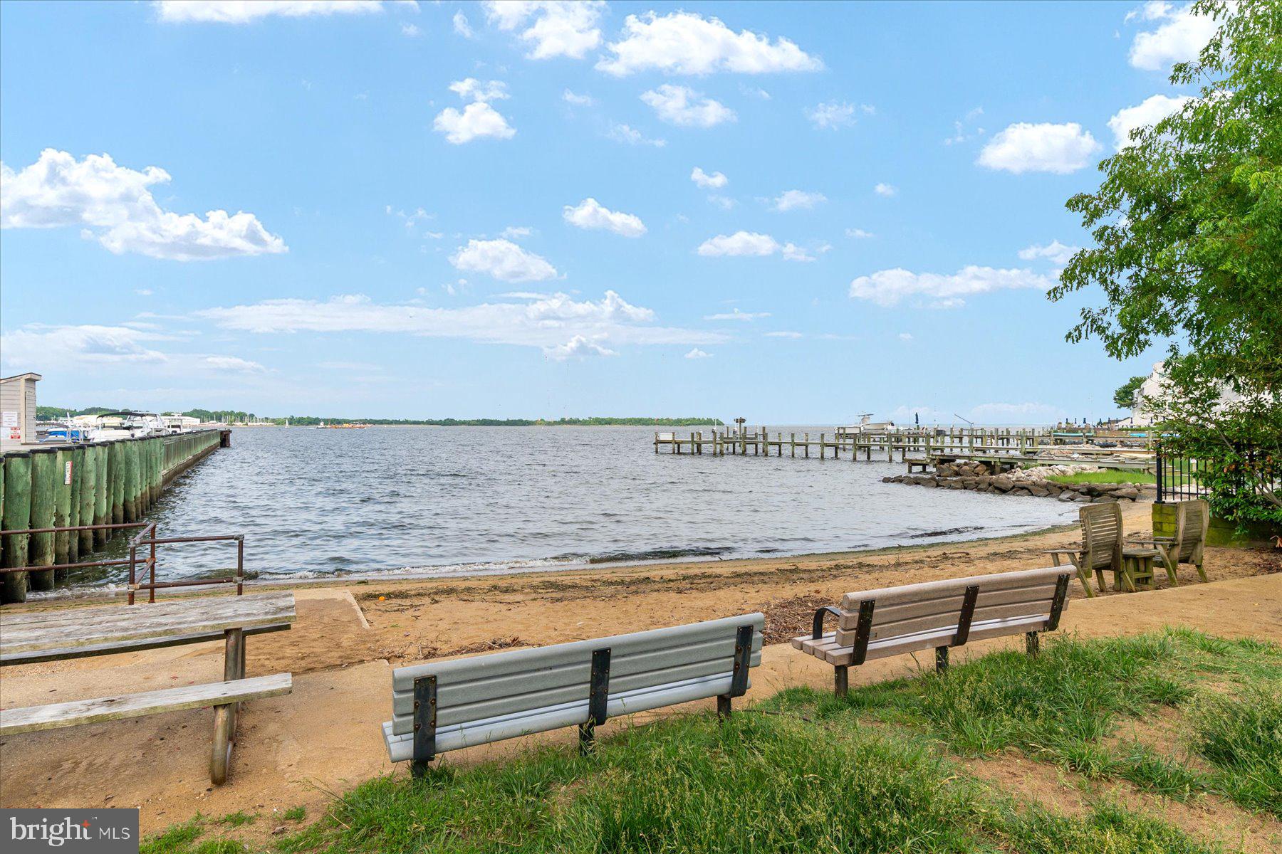 EASTPORT - Residential