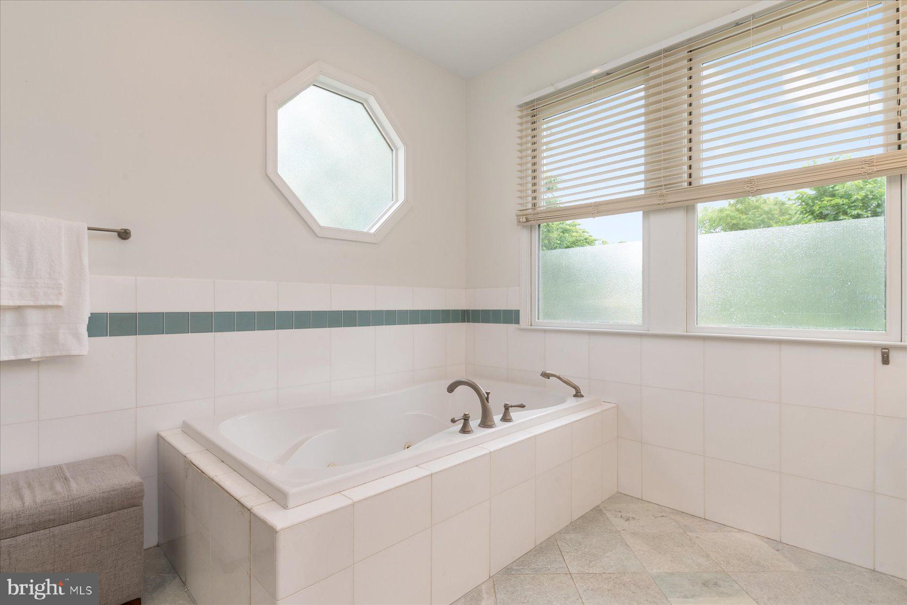 EASTPORT - Residential