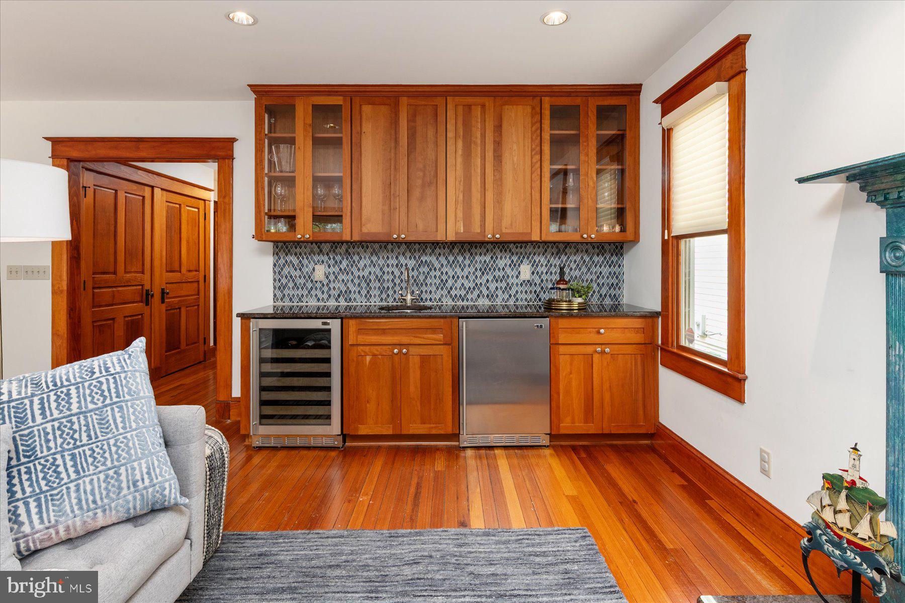 EASTPORT - Residential