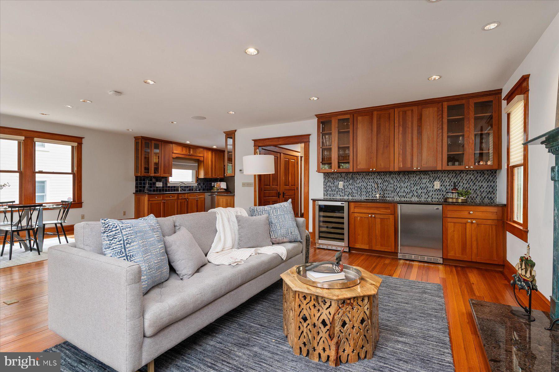 EASTPORT - Residential