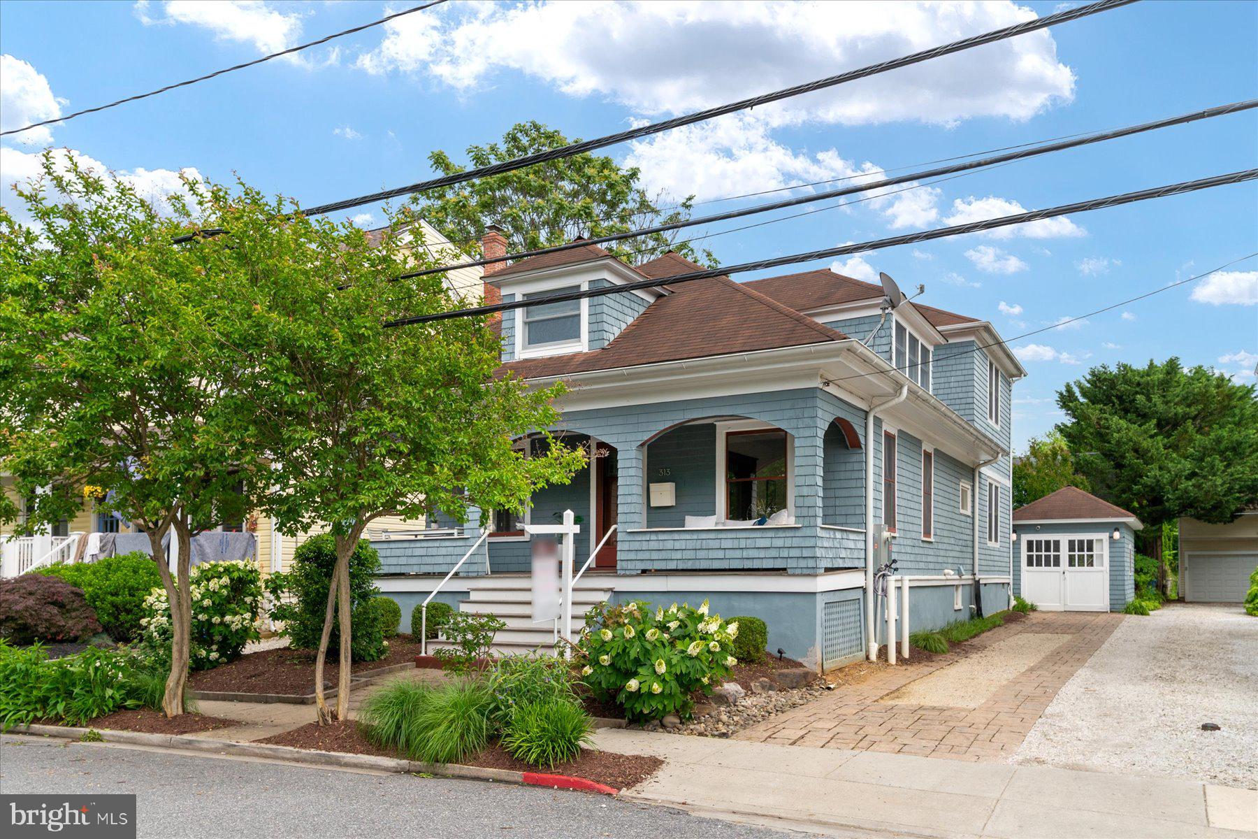313 CHESAPEAKE AVENUE