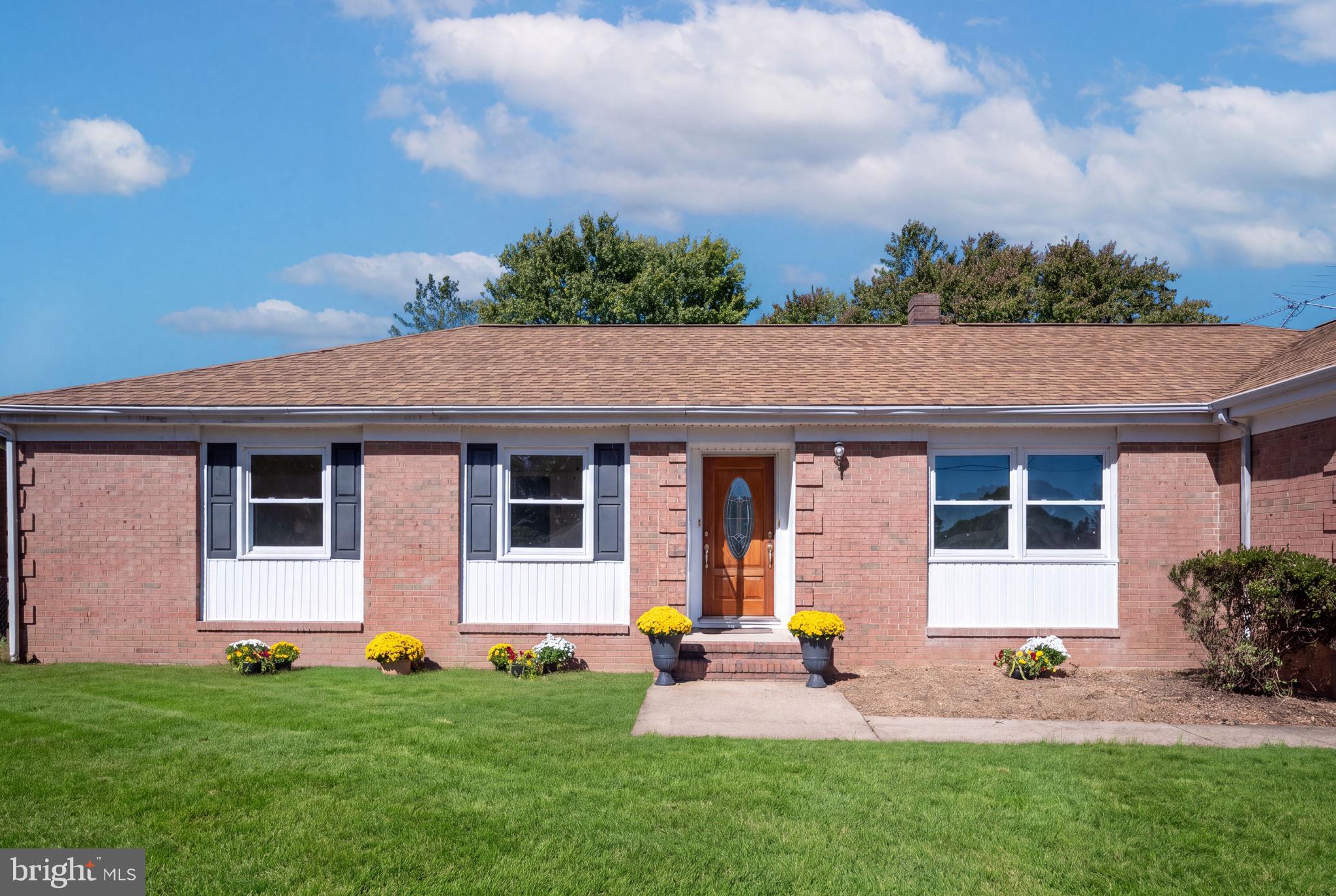 239 DARL CIRCLE
