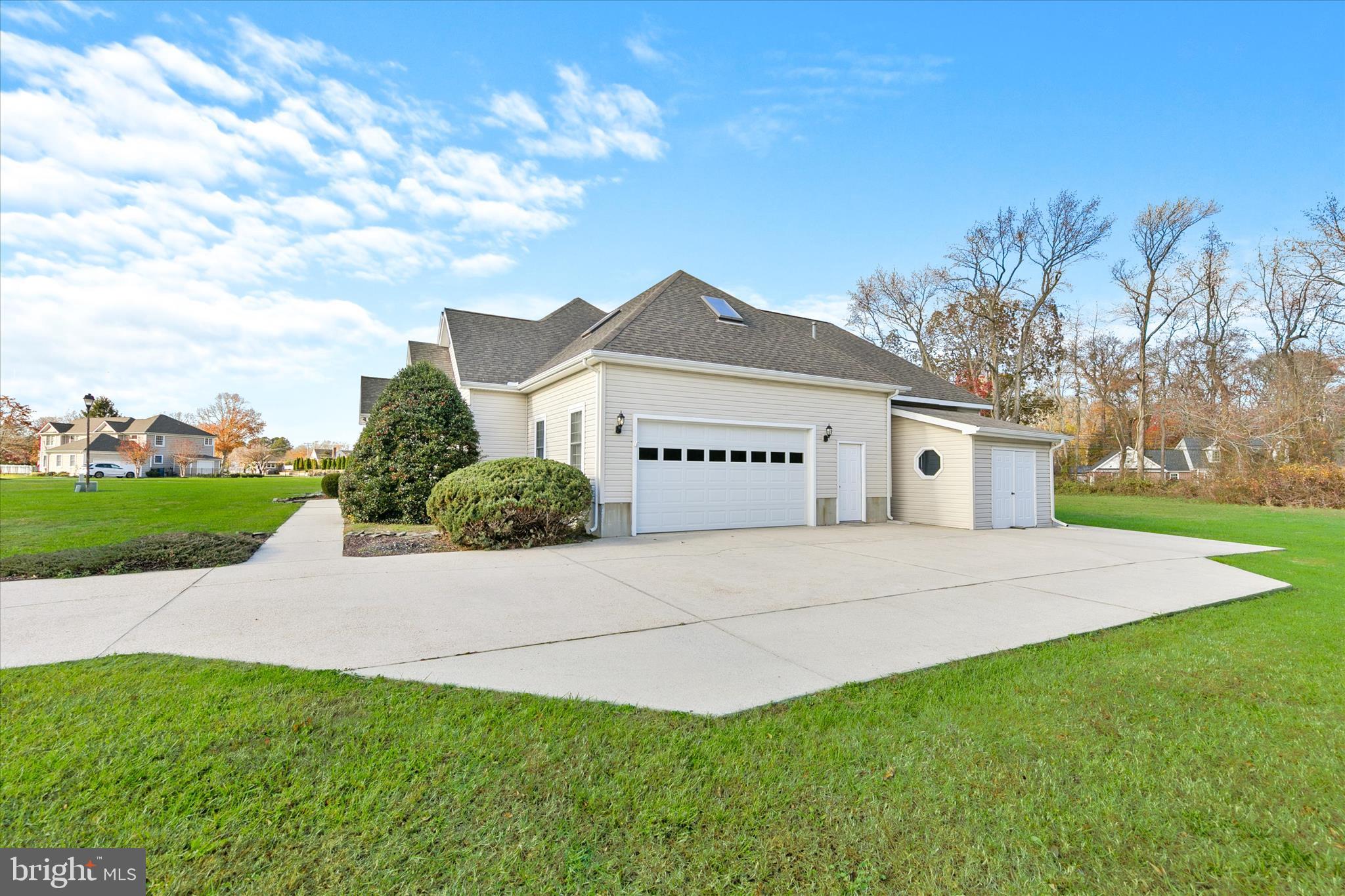 184 E MILL POND DRIVE