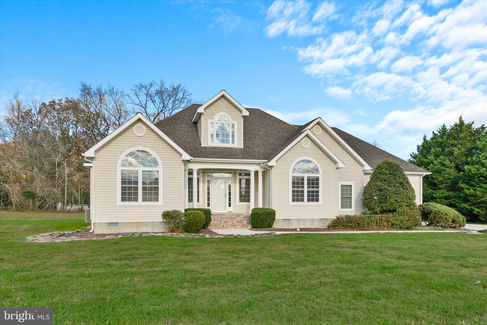 184 E MILL POND DRIVE