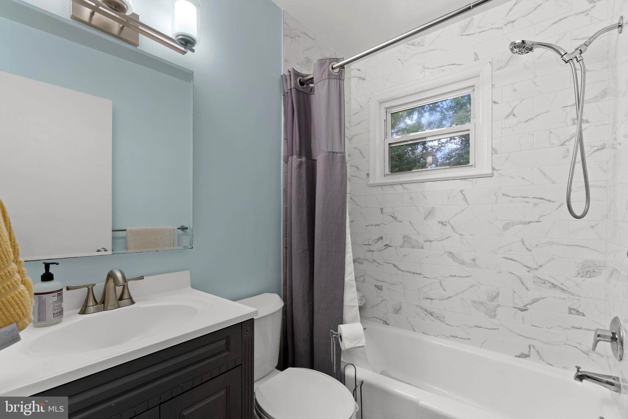 ORANGE HUNT ESTATES - Residential