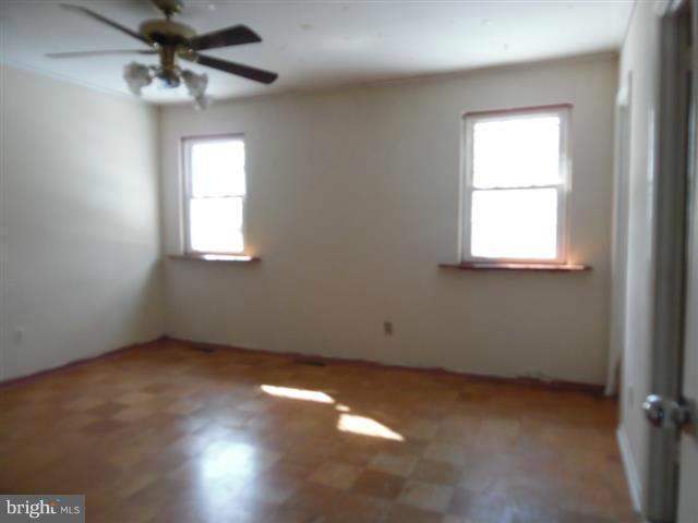 HARFORD SQUARE - Residential