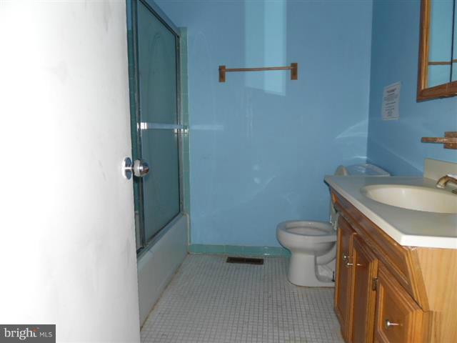 HARFORD SQUARE - Residential