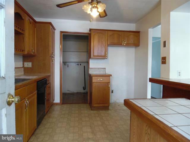 HARFORD SQUARE - Residential