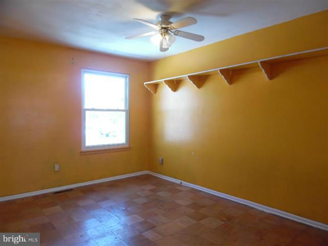 HARFORD SQUARE - Residential