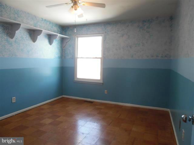 HARFORD SQUARE - Residential