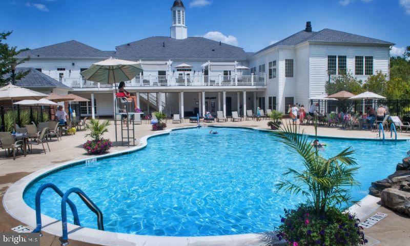 VIRGINIA HERITAGE AT LEE'S PARK - Residential