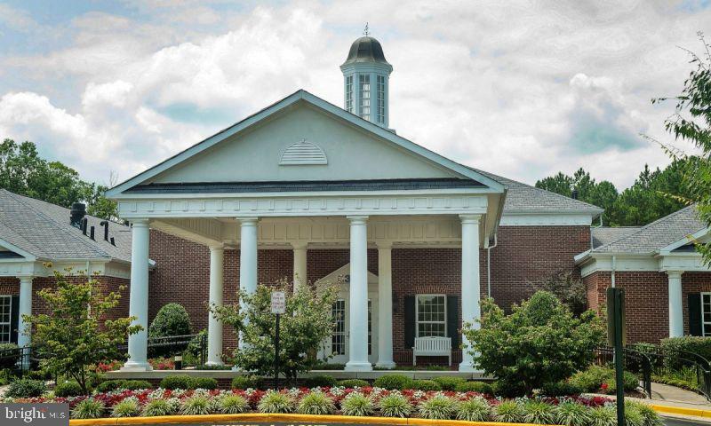 VIRGINIA HERITAGE AT LEE'S PARK - Residential