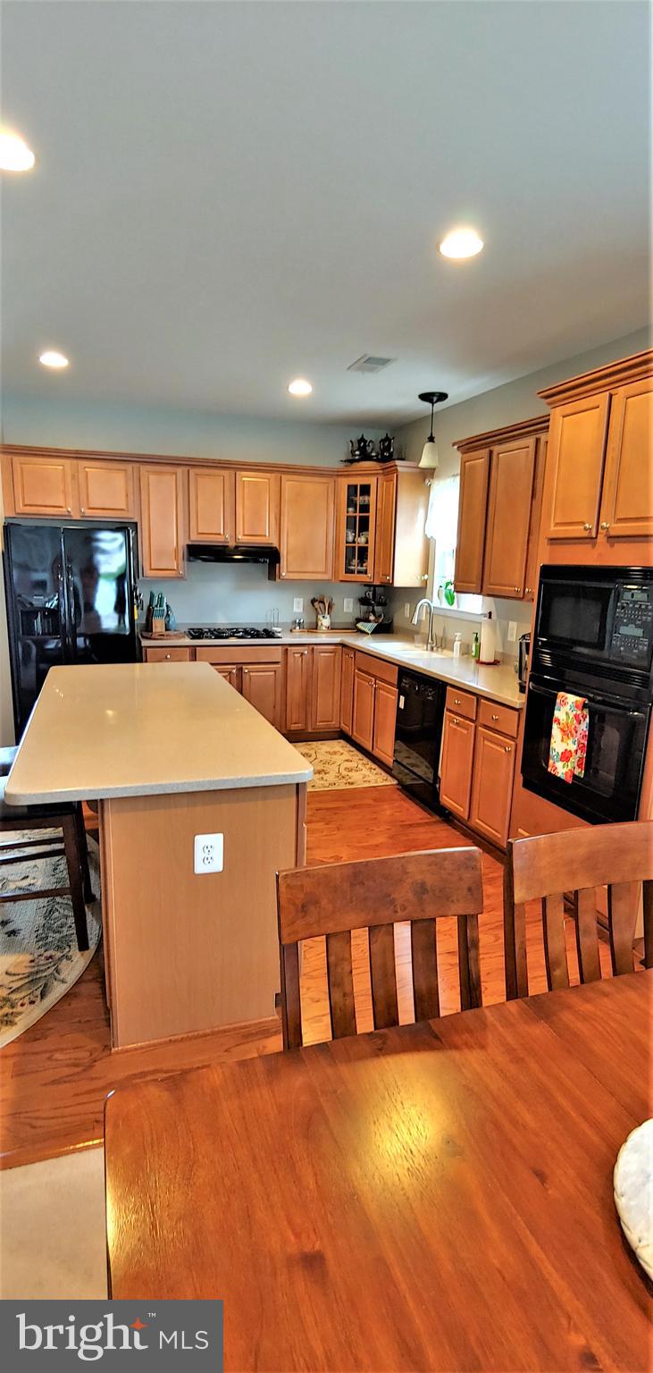 VIRGINIA HERITAGE AT LEE'S PARK - Residential