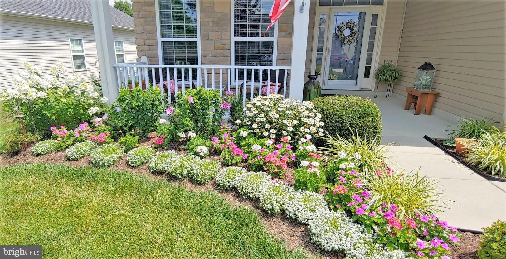 VIRGINIA HERITAGE AT LEE'S PARK - Residential