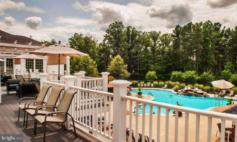 VIRGINIA HERITAGE AT LEE'S PARK - Residential