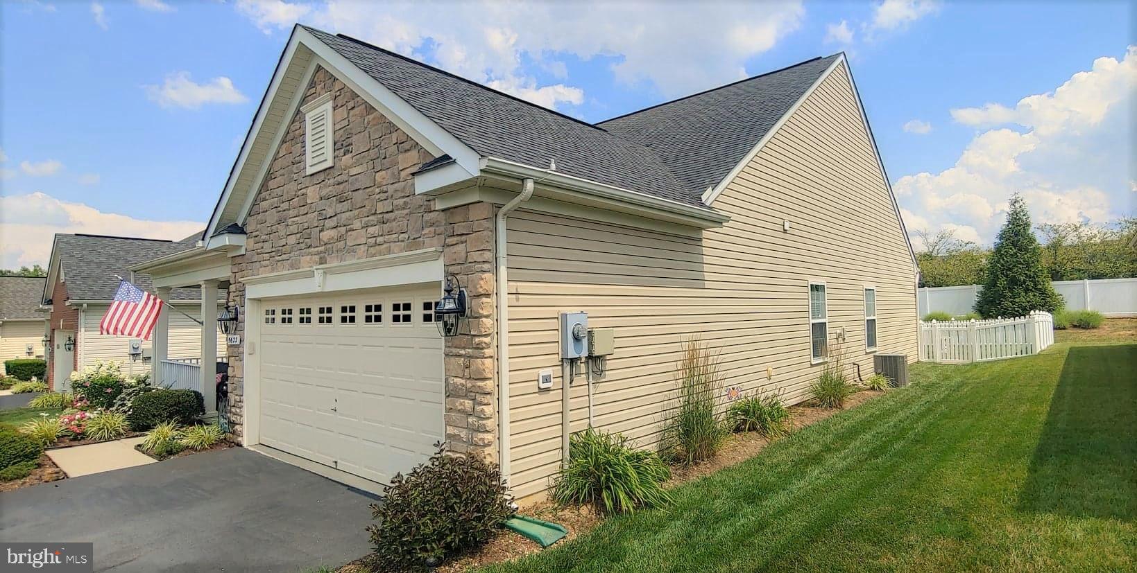 VIRGINIA HERITAGE AT LEE'S PARK - Residential