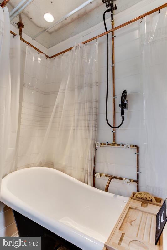 KENT ISLAND ESTATES - Residential