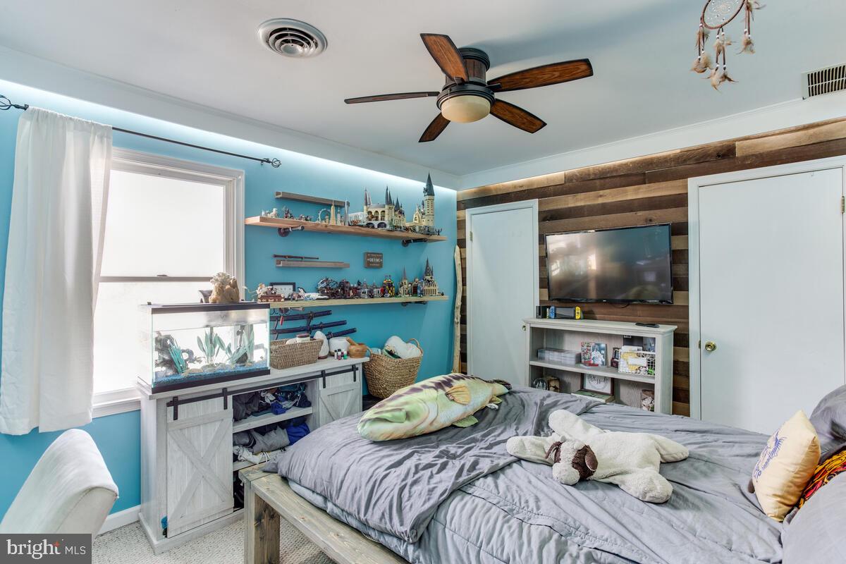 KENT ISLAND ESTATES - Residential